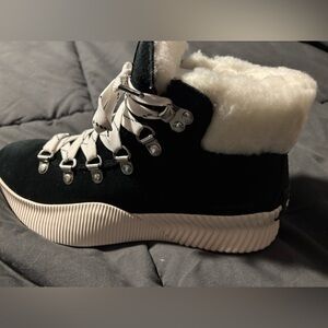 Brand new Sorel boots size 7